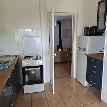 Chatrou Chatelraould-Saint-Louvent Buitenkant foto