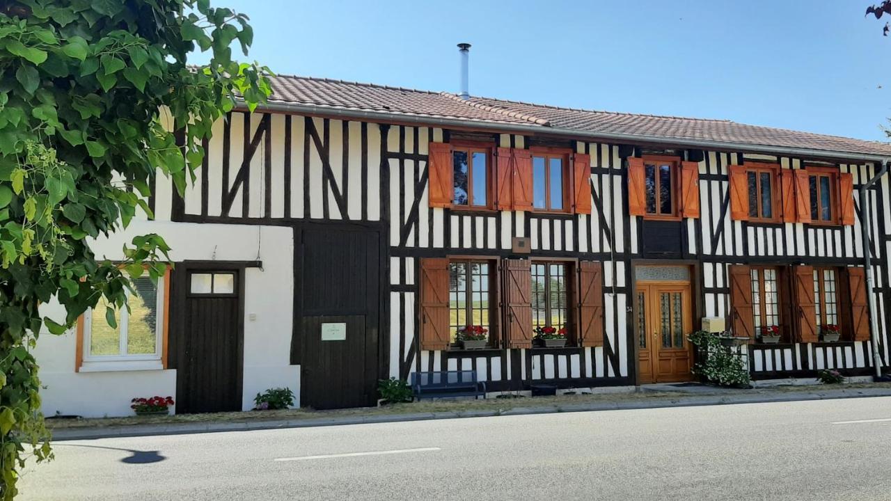 Chatrou Chatelraould-Saint-Louvent Buitenkant foto